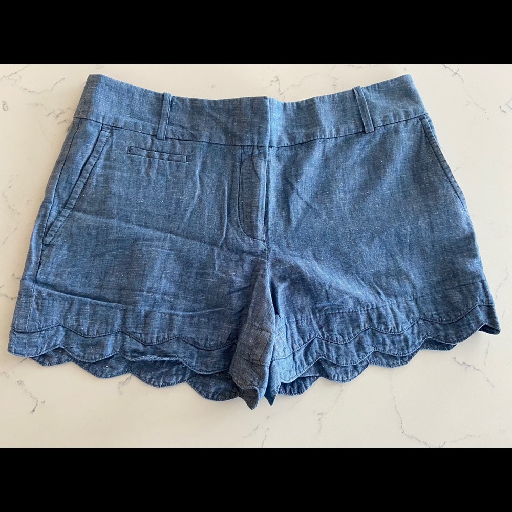 LOFT Women’s Riviera Scalloped Shorts Size 2